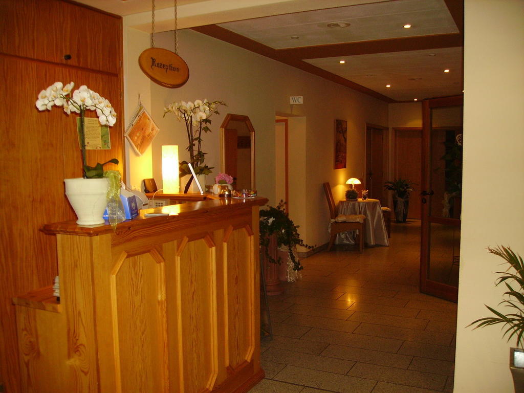 Hotel Zur Erholung Brochthausen Εξωτερικό φωτογραφία