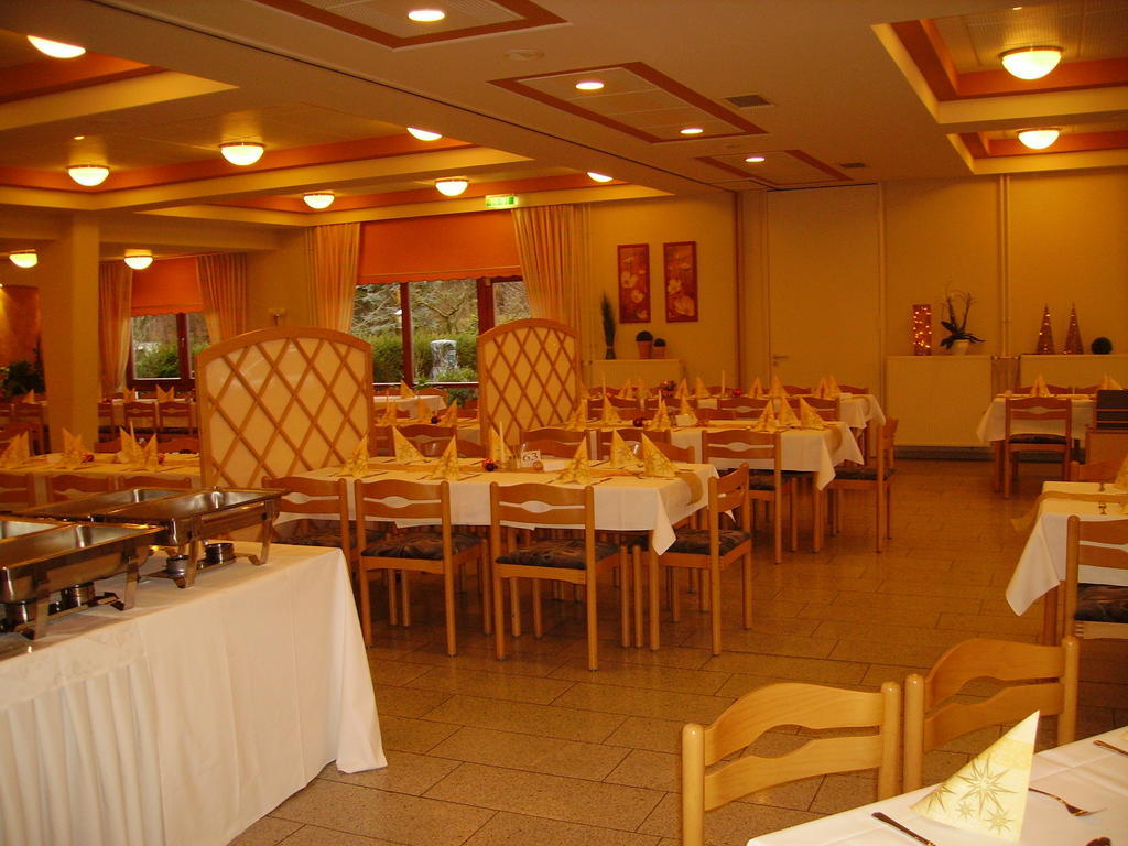 Hotel Zur Erholung Brochthausen Εξωτερικό φωτογραφία